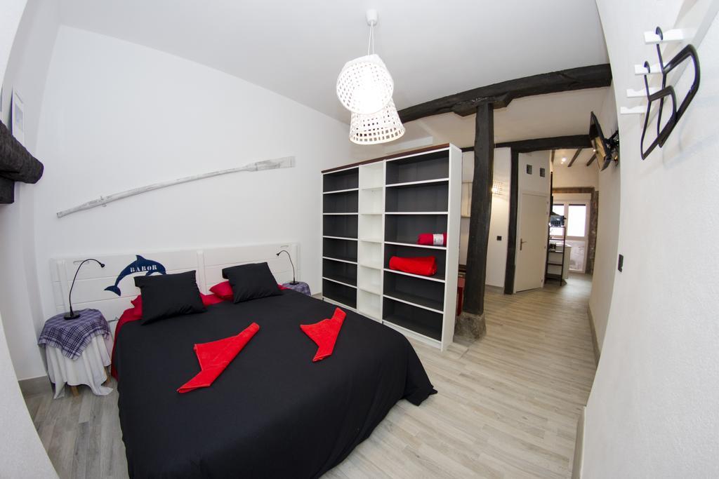 Andra Mari Apartamentu Turistikoak Бермео Номер фото