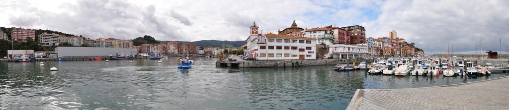 Andra Mari Apartamentu Turistikoak Бермео Номер фото