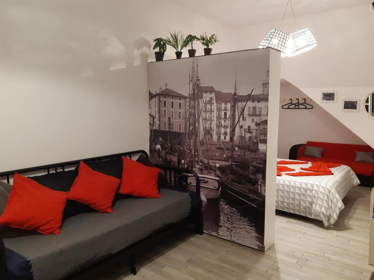 Andra Mari Apartamentu Turistikoak Бермео Экстерьер фото